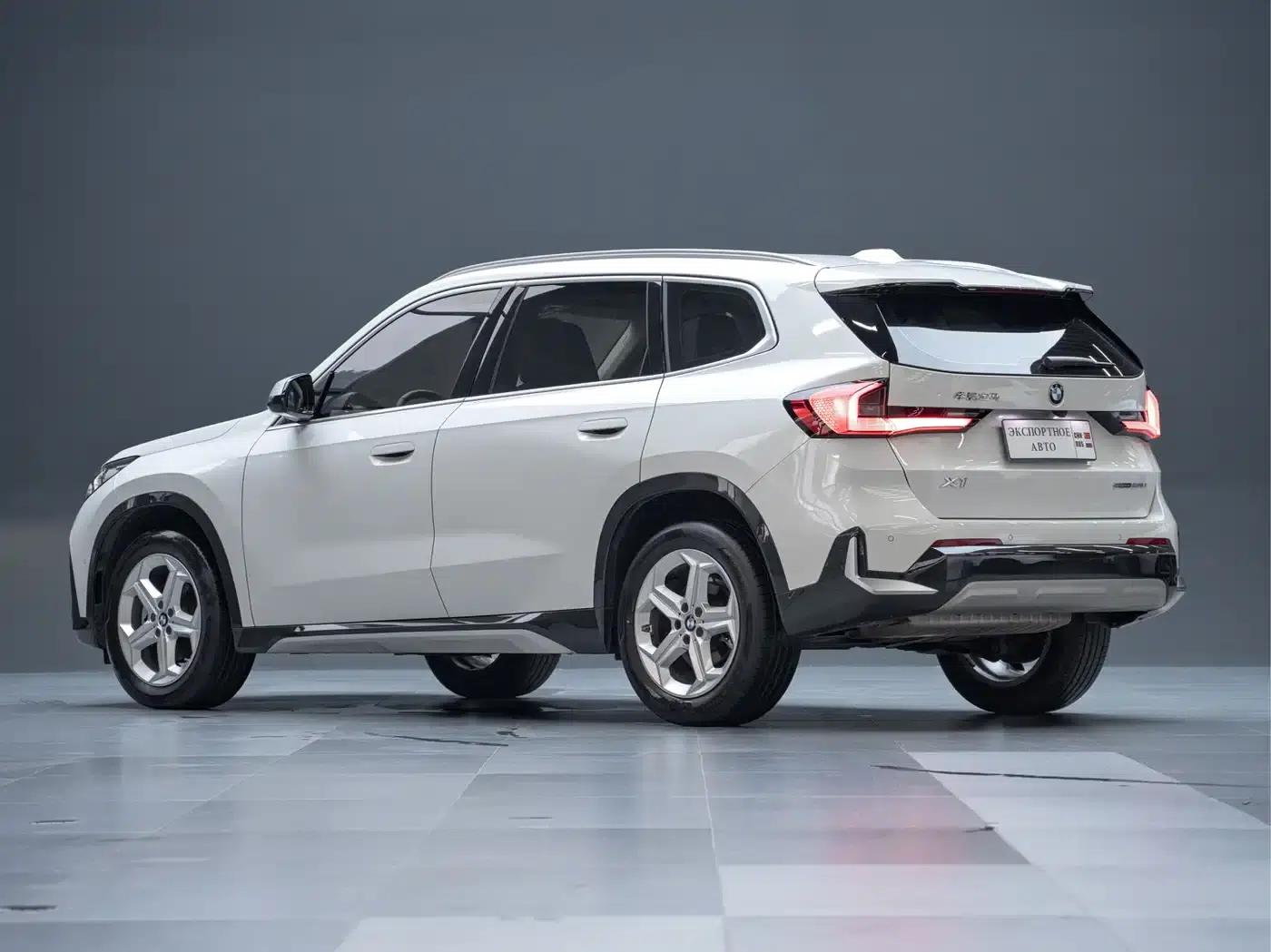 2023 BMW X1 sDrive20Li X Design Package — миниатюра 6