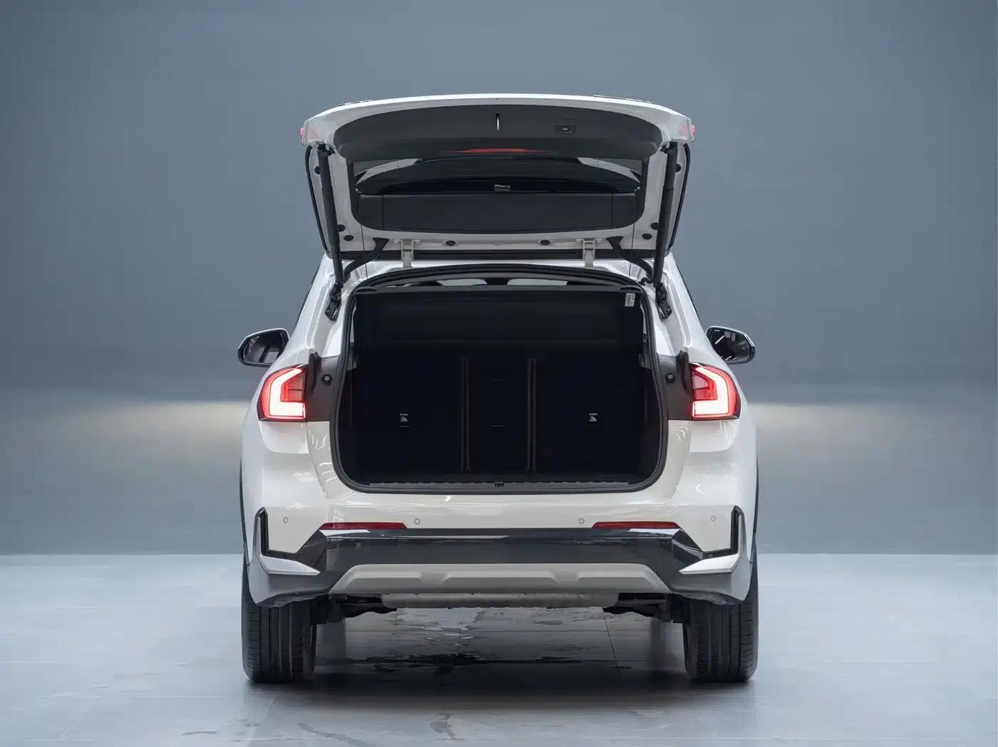 2023 BMW X1 sDrive20Li X Design Package — миниатюра 10