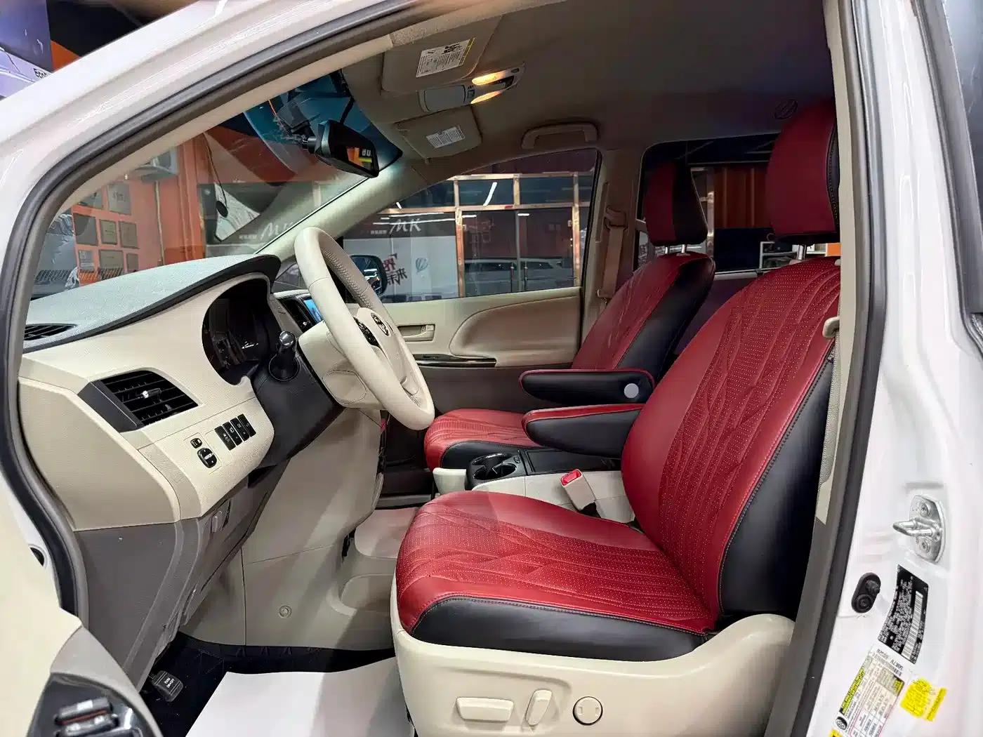 SIENNA 2013 3.5L 4WD Automatic — миниатюра 4