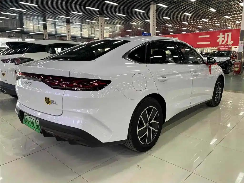 Qin L 2024 DM-i 120KM Super Edition — миниатюра 2
