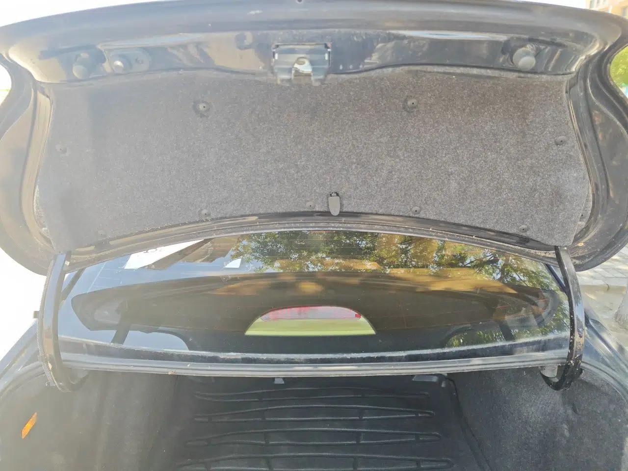 Volkswagen Lavida 2011 1.6L Automatic PinYou Edition — миниатюра 19