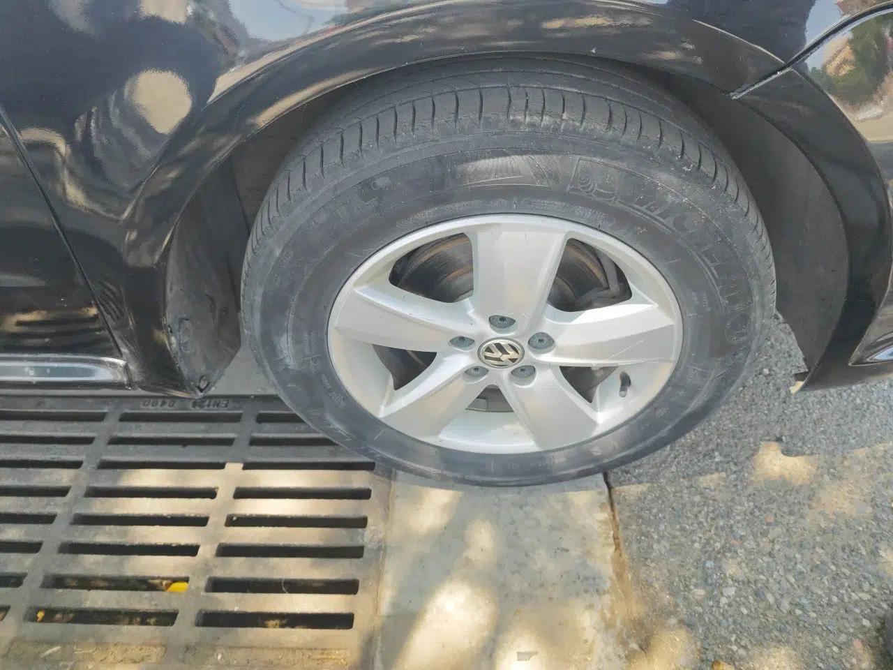 Volkswagen Lavida 2011 1.6L Automatic PinYou Edition — миниатюра 8
