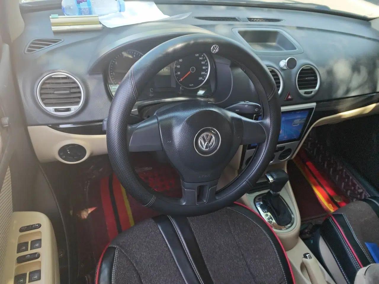Volkswagen Lavida 2011 1.6L Automatic PinYou Edition — миниатюра 10