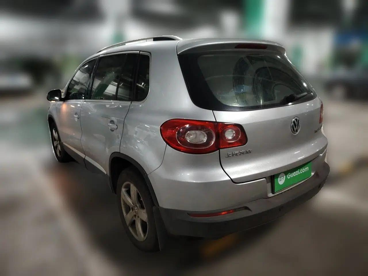 Volkswagen Tiguan 2012 1.8TSI Automatic Two-Wheel Drive Elite Edition — миниатюра 4