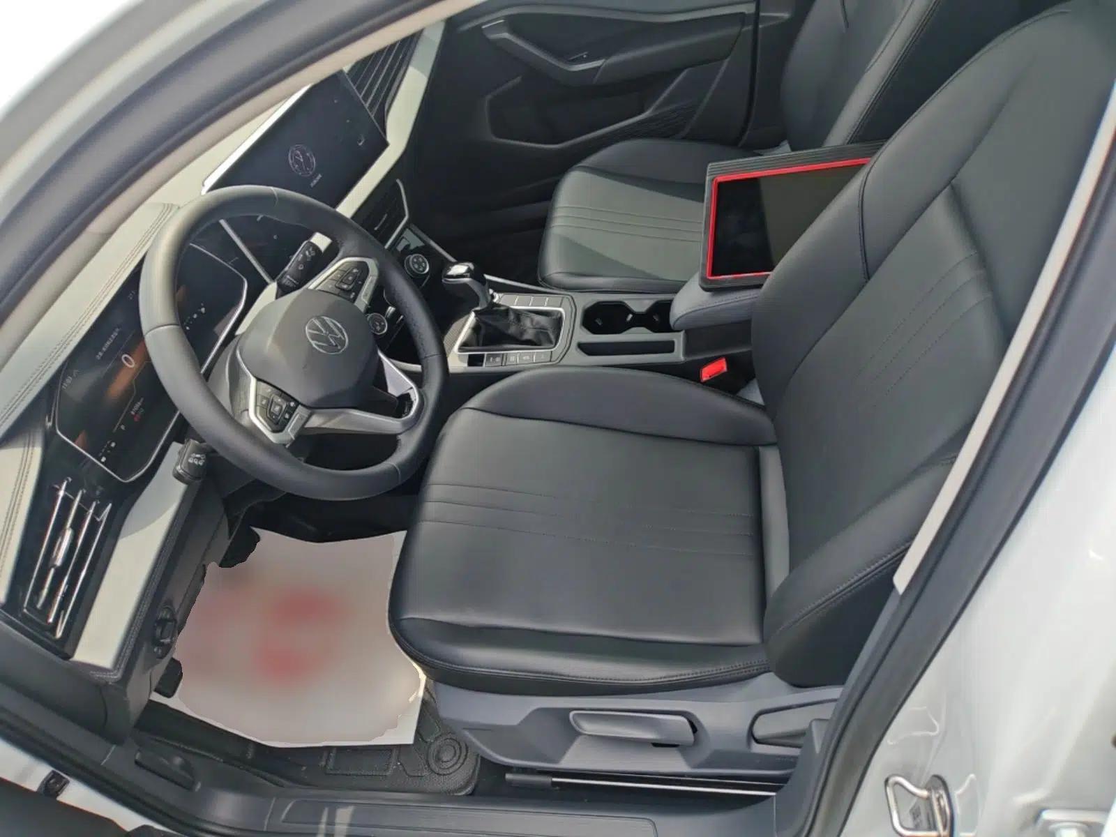 Volkswagen Sagitar 2023 300TSI DSG Flyover Edition — миниатюра 17
