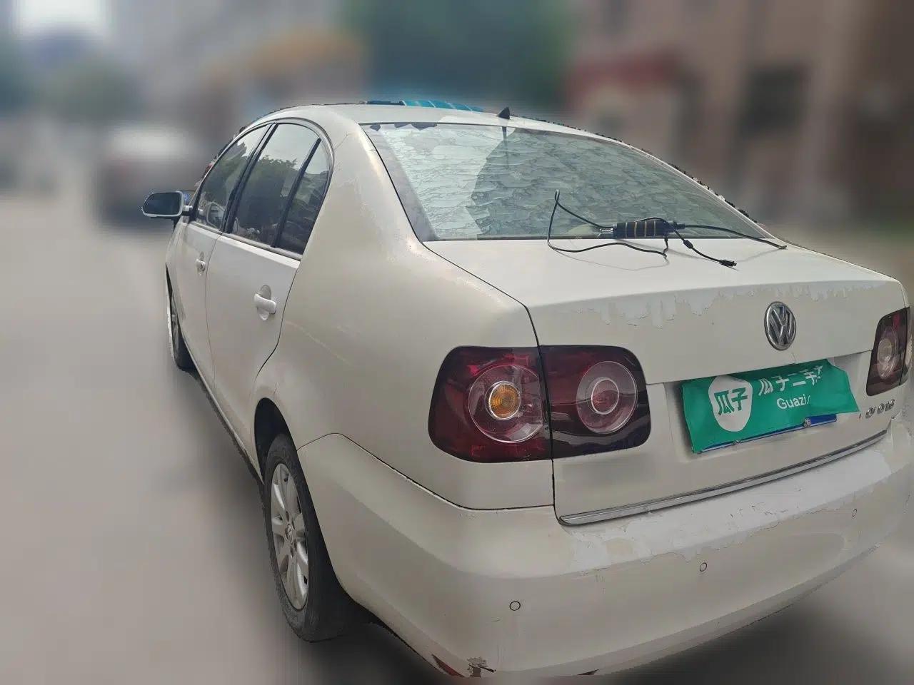 Volkswagen Polo 2011 Jingqu 1.4L Automatic Shishang Edition — миниатюра 4