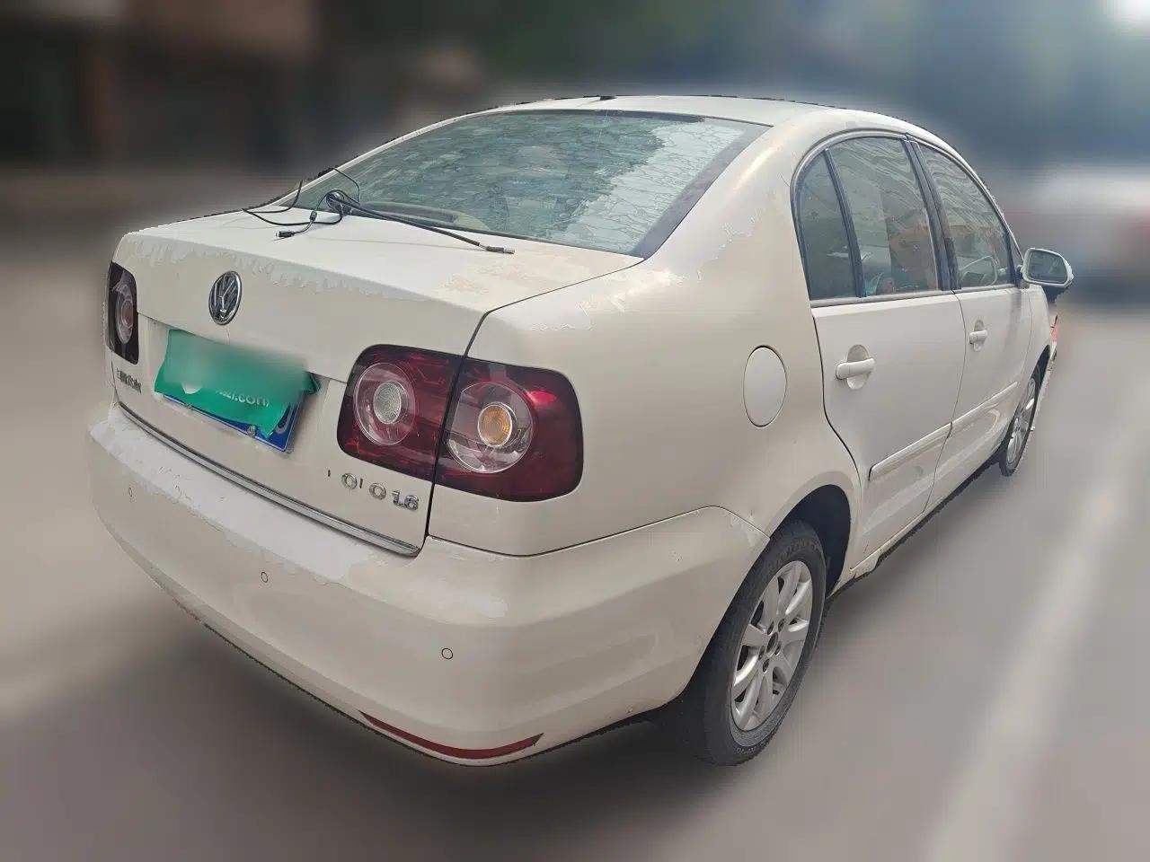 Volkswagen Polo 2011 Jingqu 1.4L Automatic Shishang Edition — миниатюра 6
