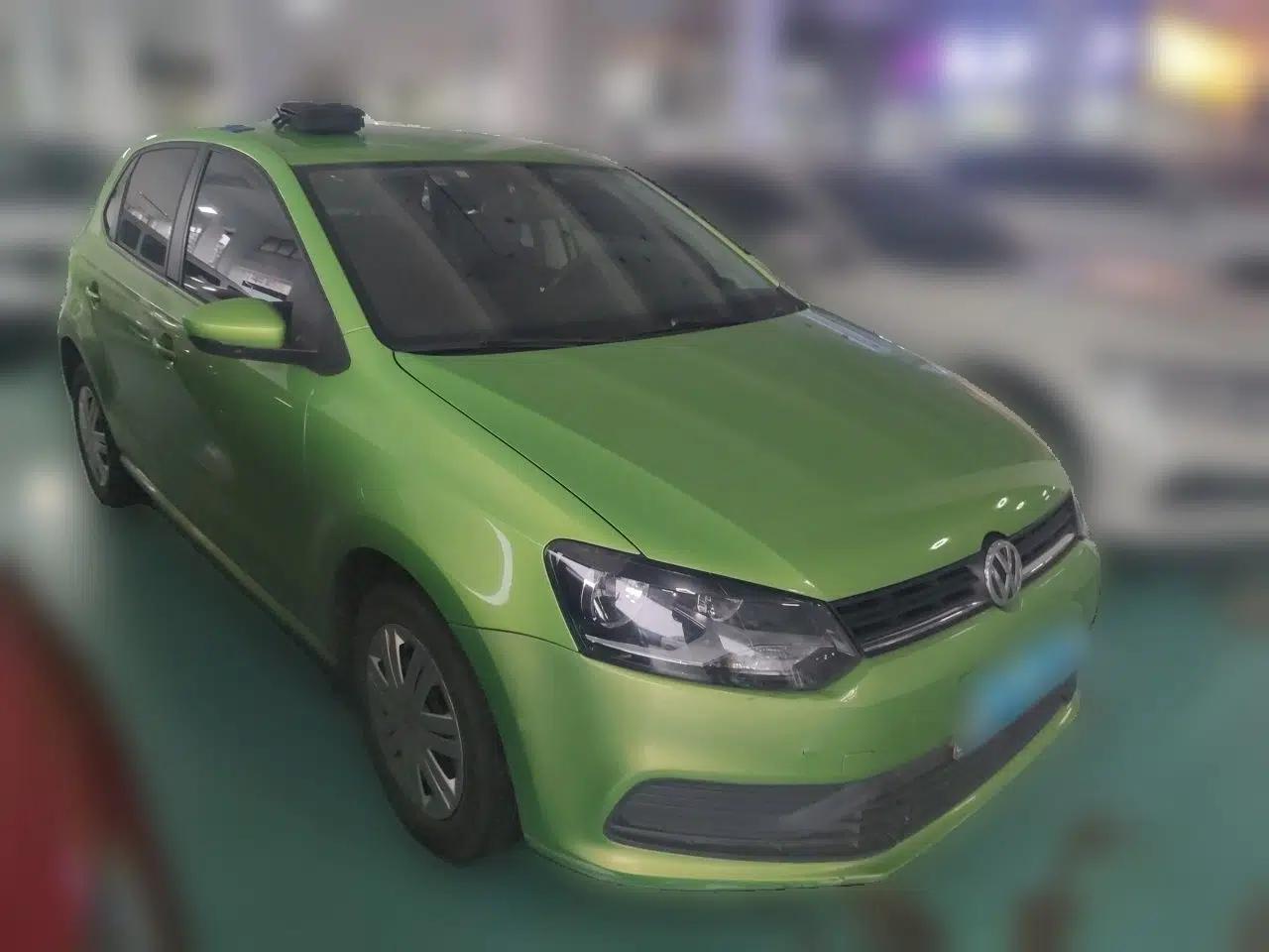 Volkswagen Polo 2016 1.4L Automatic Trendy Model — миниатюра 3