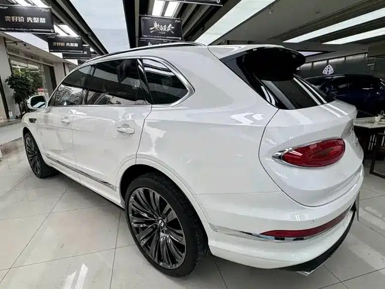 Bentayga 2022 4.0T V8 — миниатюра 5