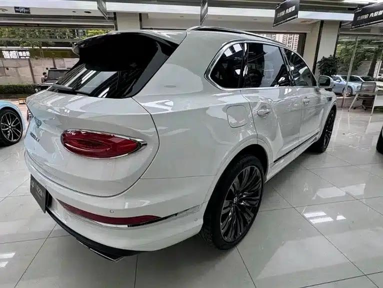 Bentayga 2022 4.0T V8 — миниатюра 6