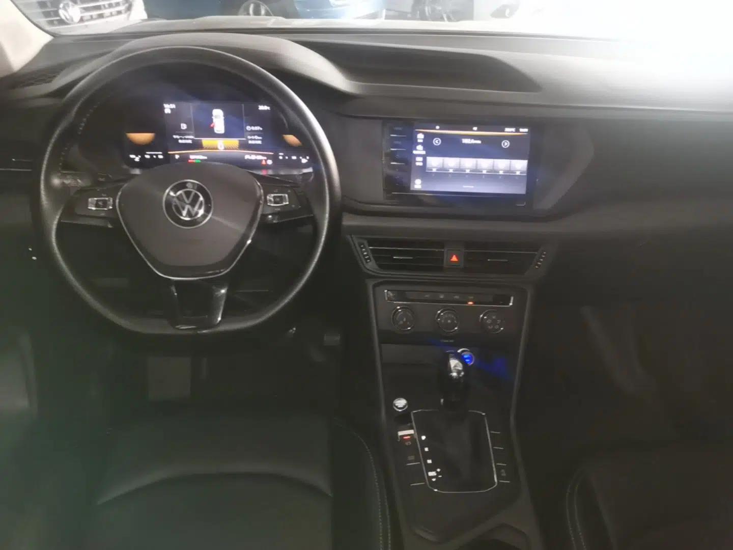 Volkswagen Tharu 2022 280TSI Two-Wheel Drive Trend Edition — миниатюра 12