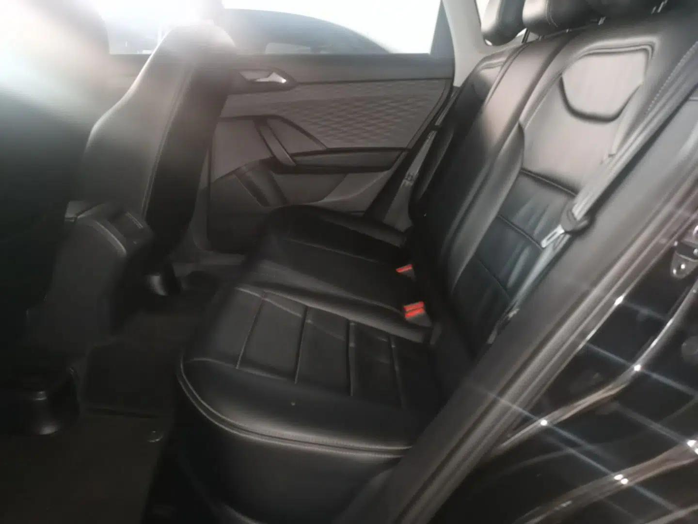 Volkswagen Tharu 2022 280TSI Two-Wheel Drive Trend Edition — миниатюра 20