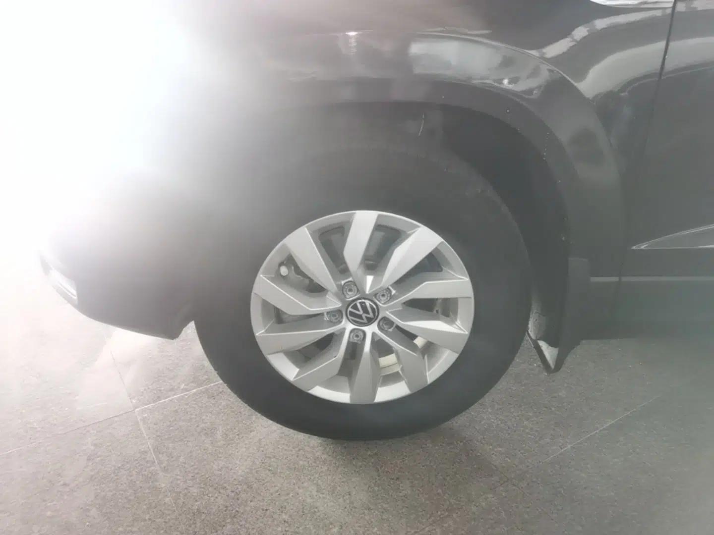 Volkswagen Tharu 2022 280TSI Two-Wheel Drive Trend Edition — миниатюра 10