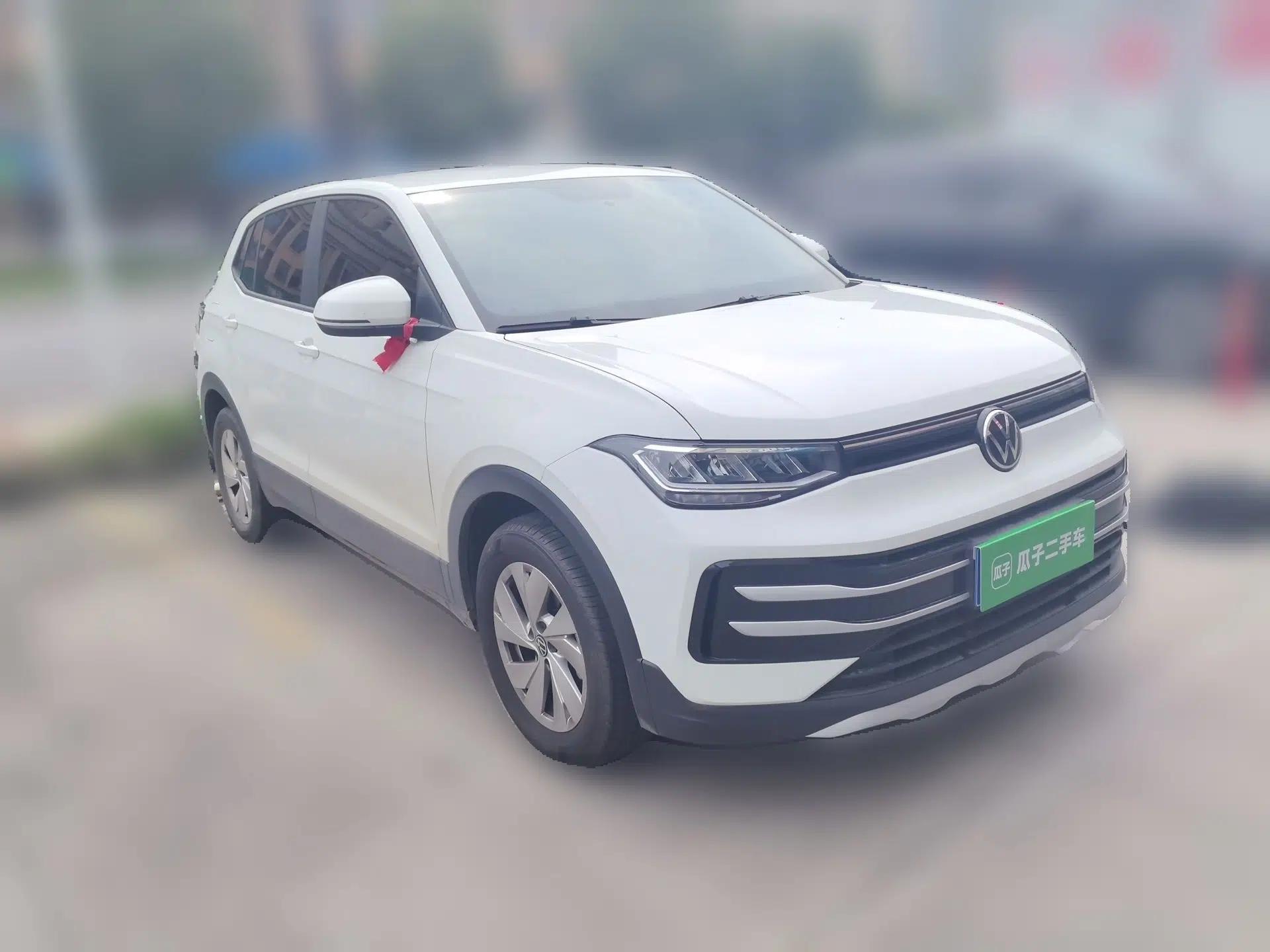 Volkswagen Tharu 2026 Model Xinrui 1.5L Rujin Edition — миниатюра 3