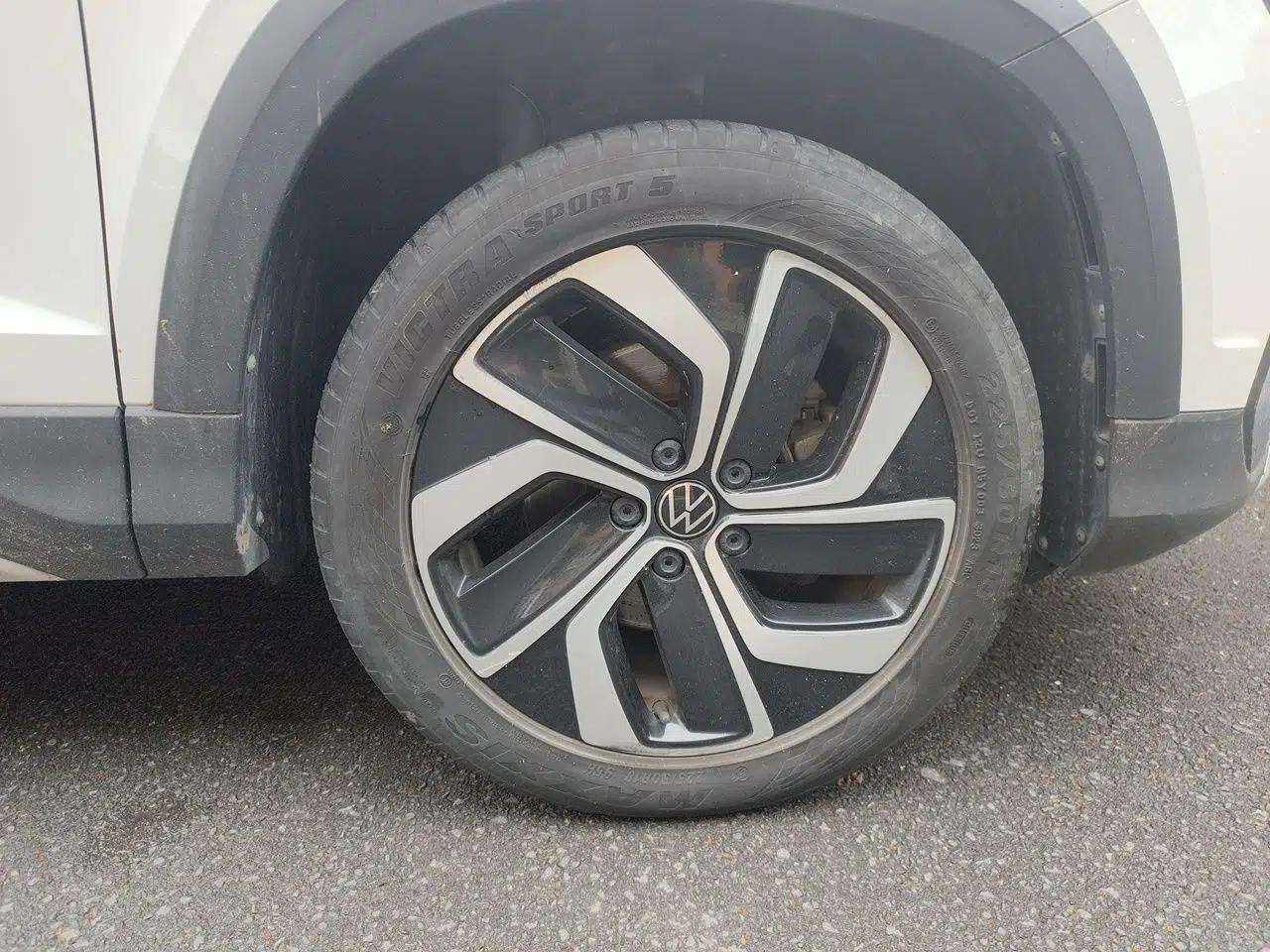 Volkswagen Tharu 2023 300TSI Two-Wheel-Drive Full Moon Edition — миниатюра 8