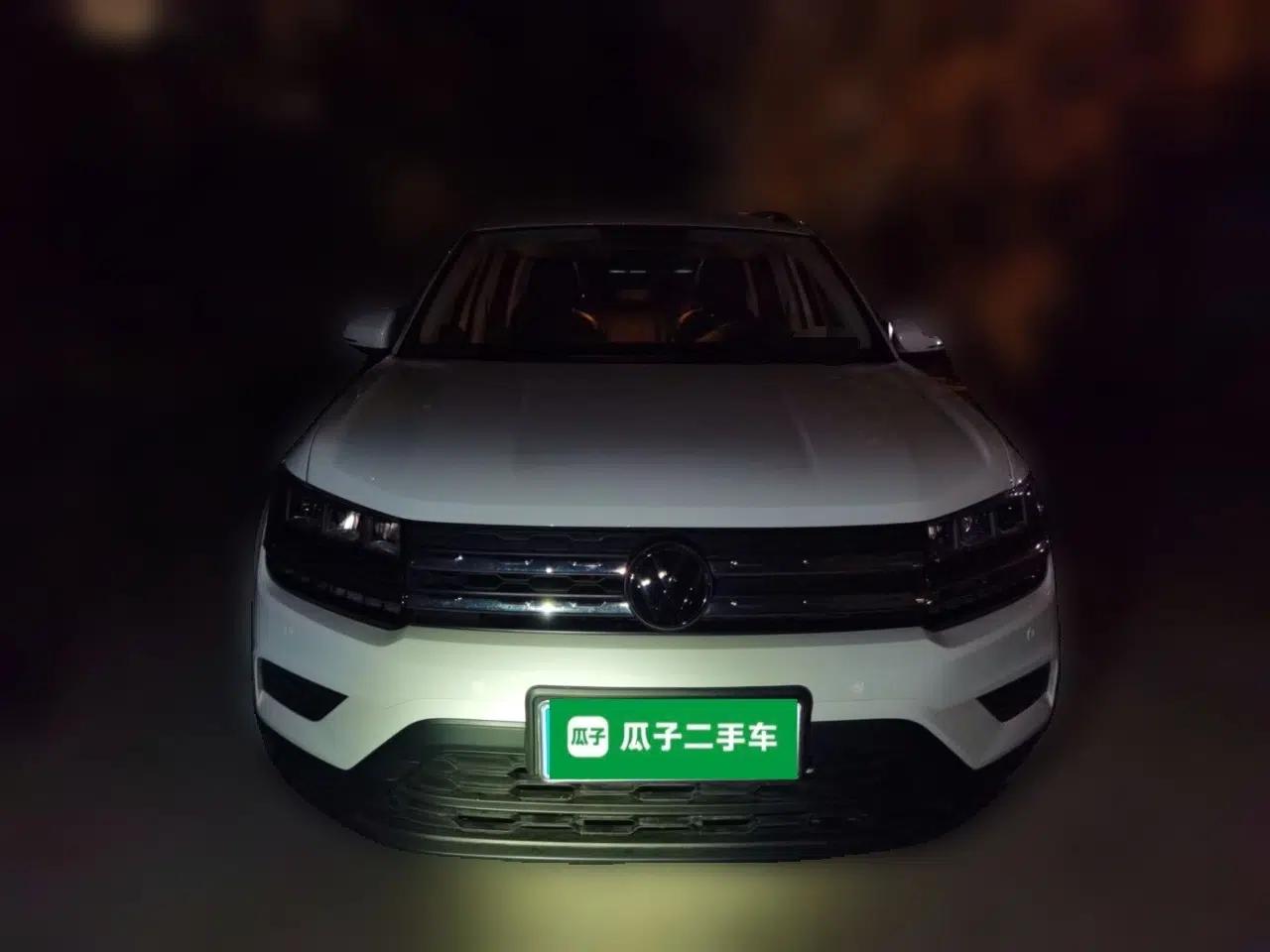 Volkswagen Tharu 2021 280TSI Two-Wheel Drive Trend Edition — миниатюра 2
