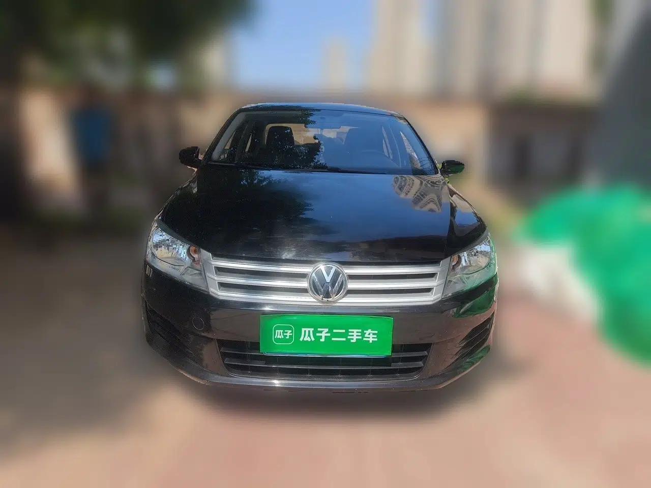 Volkswagen Santana 2015 1.6L Manual Fashion Edition — миниатюра 2