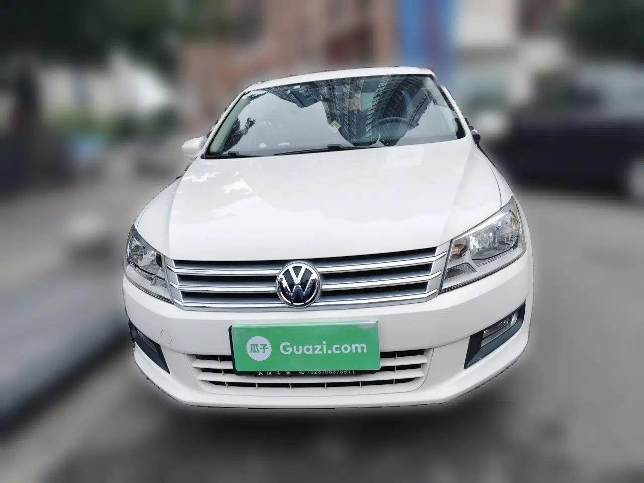 Volkswagen Santana 2015 1.6L Manual Comfort Edition — миниатюра 2