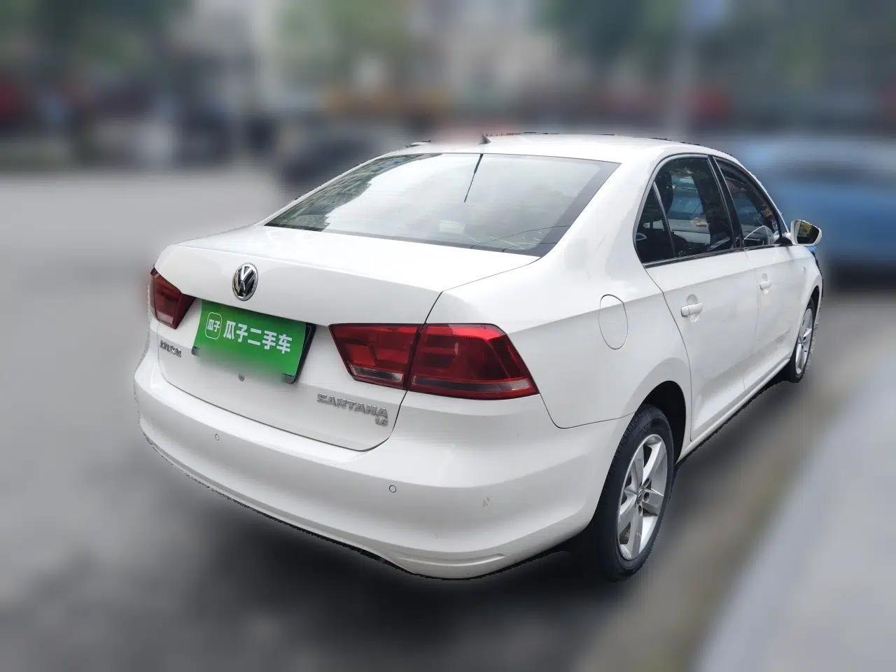 Volkswagen Santana 2015 1.6L Manual Comfort Edition — миниатюра 6