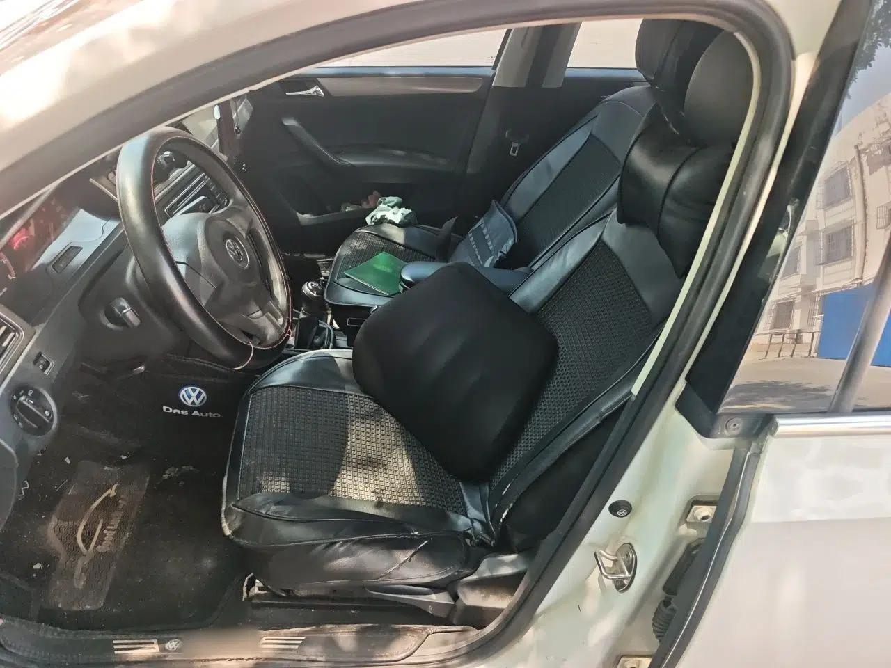Volkswagen Santana 2015 1.6L Manual Comfort Edition — миниатюра 15