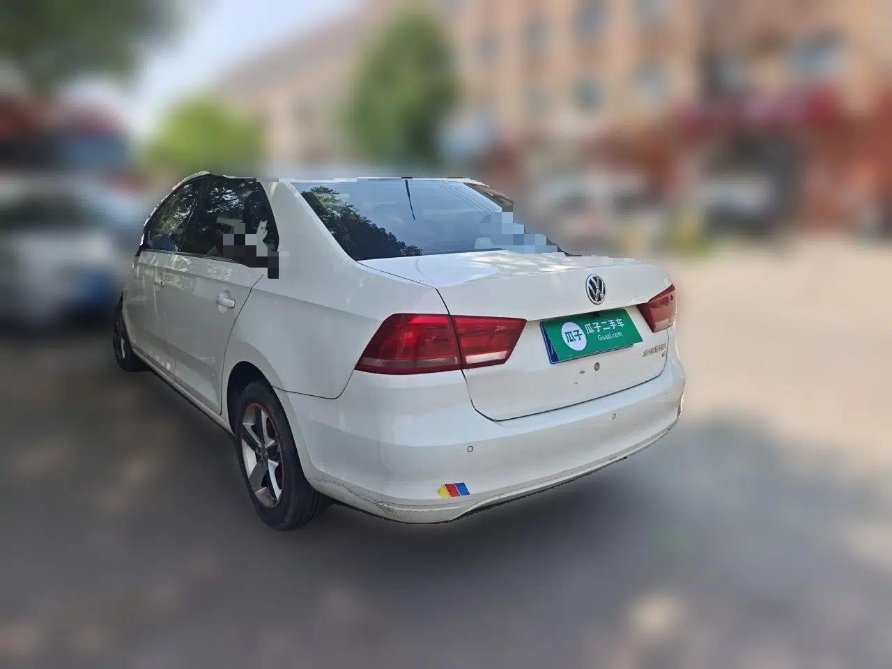 Volkswagen Santana 2015 1.6L Manual Comfort Edition — миниатюра 4
