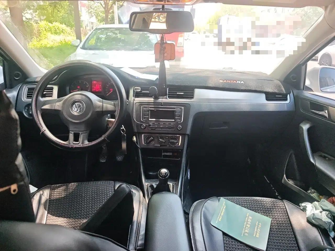 Volkswagen Santana 2015 1.6L Manual Comfort Edition — миниатюра 9