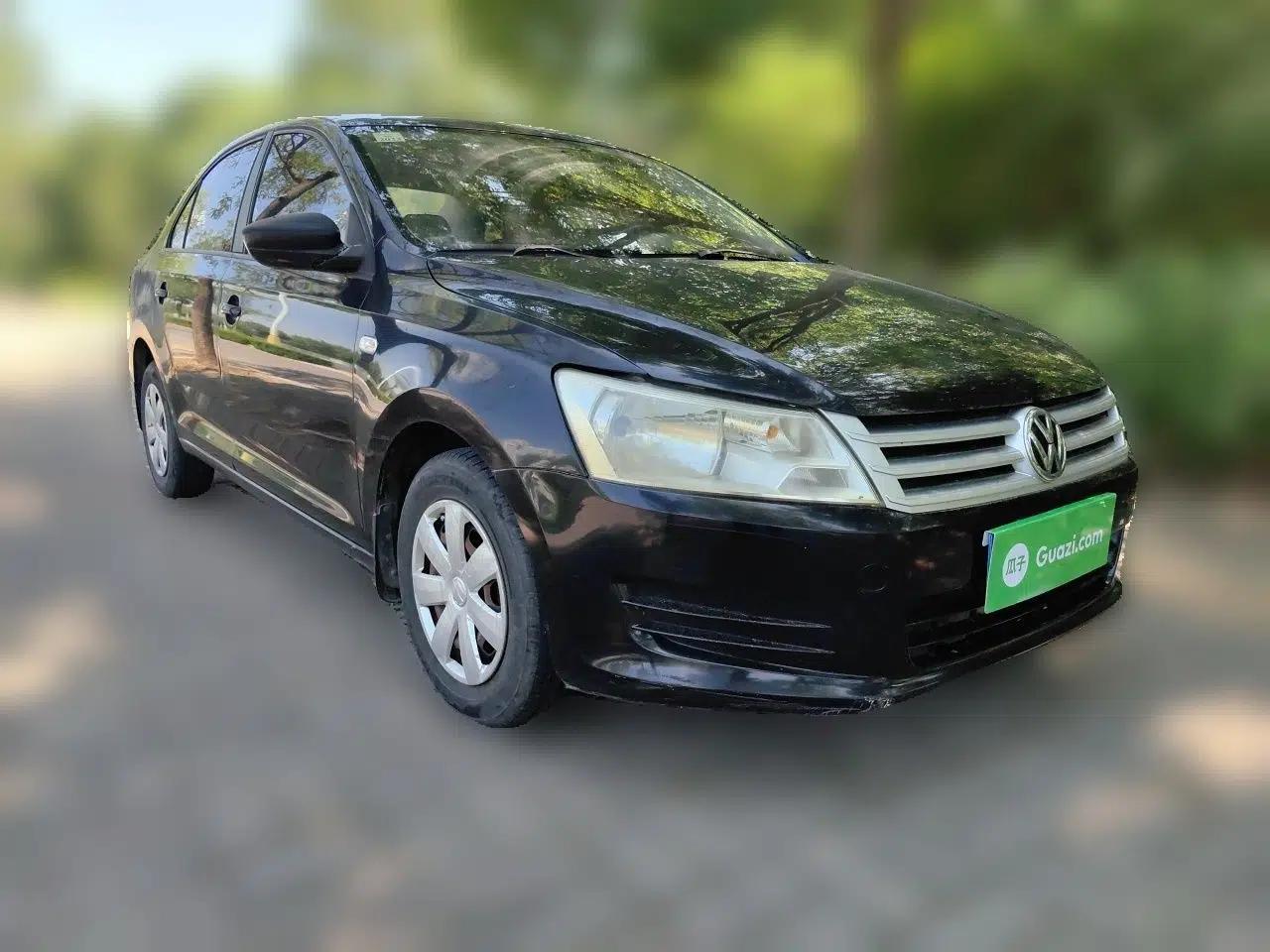 Volkswagen Santana 2013 1.4L Manual Fashion Edition — миниатюра 3