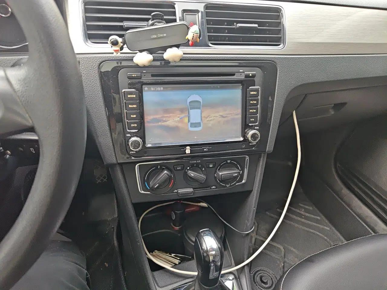 Volkswagen Santana 2015 Haval H6 1.6L Automatic Comfort Model — миниатюра 13
