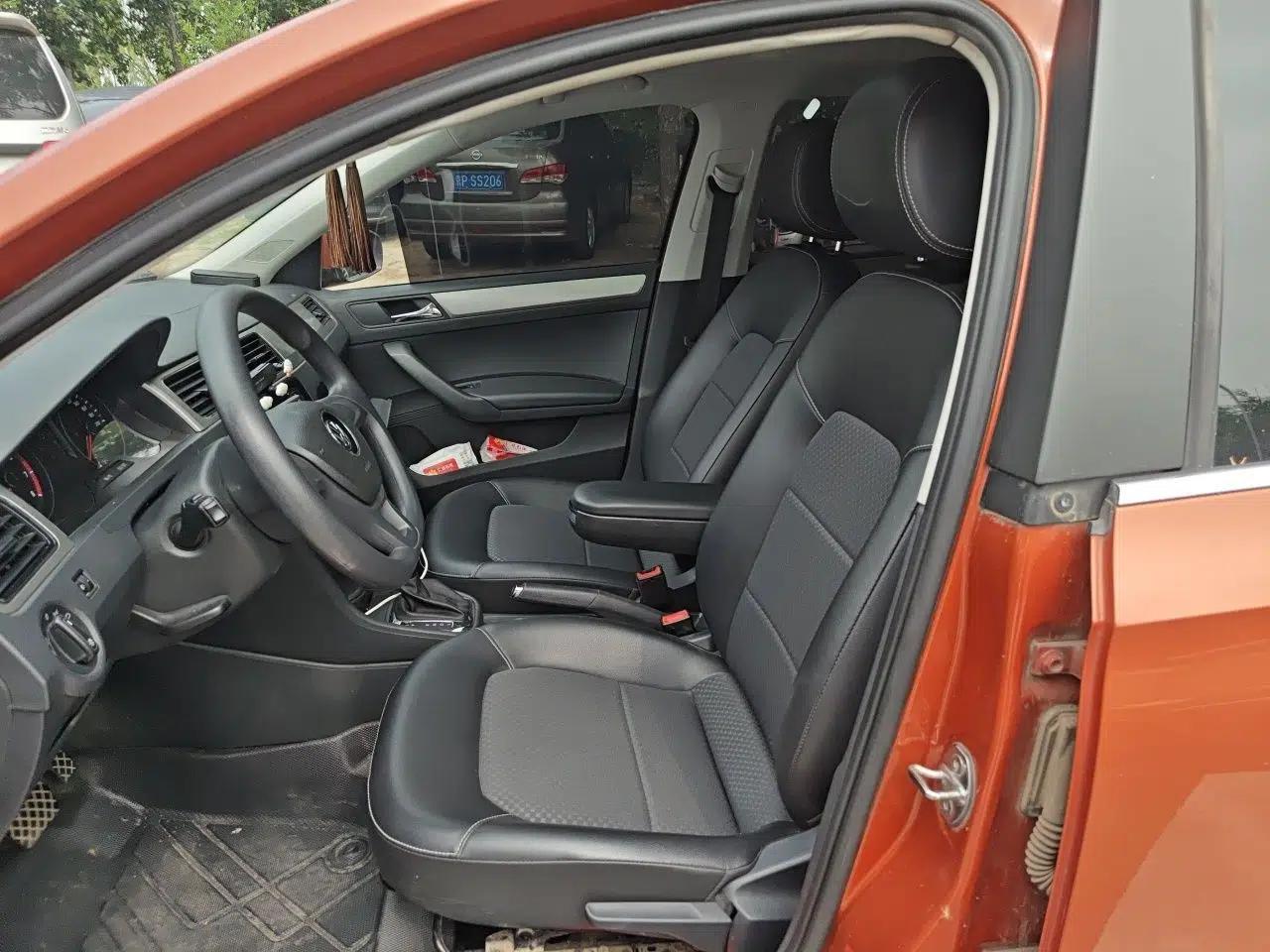 Volkswagen Santana 2015 Haval H6 1.6L Automatic Comfort Model — миниатюра 15