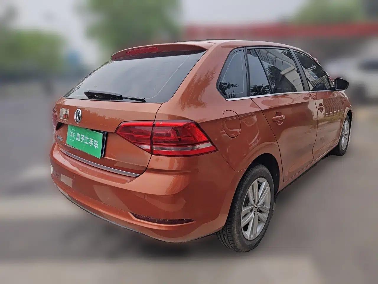 Volkswagen Santana 2015 Haval H6 1.6L Automatic Comfort Model — миниатюра 6