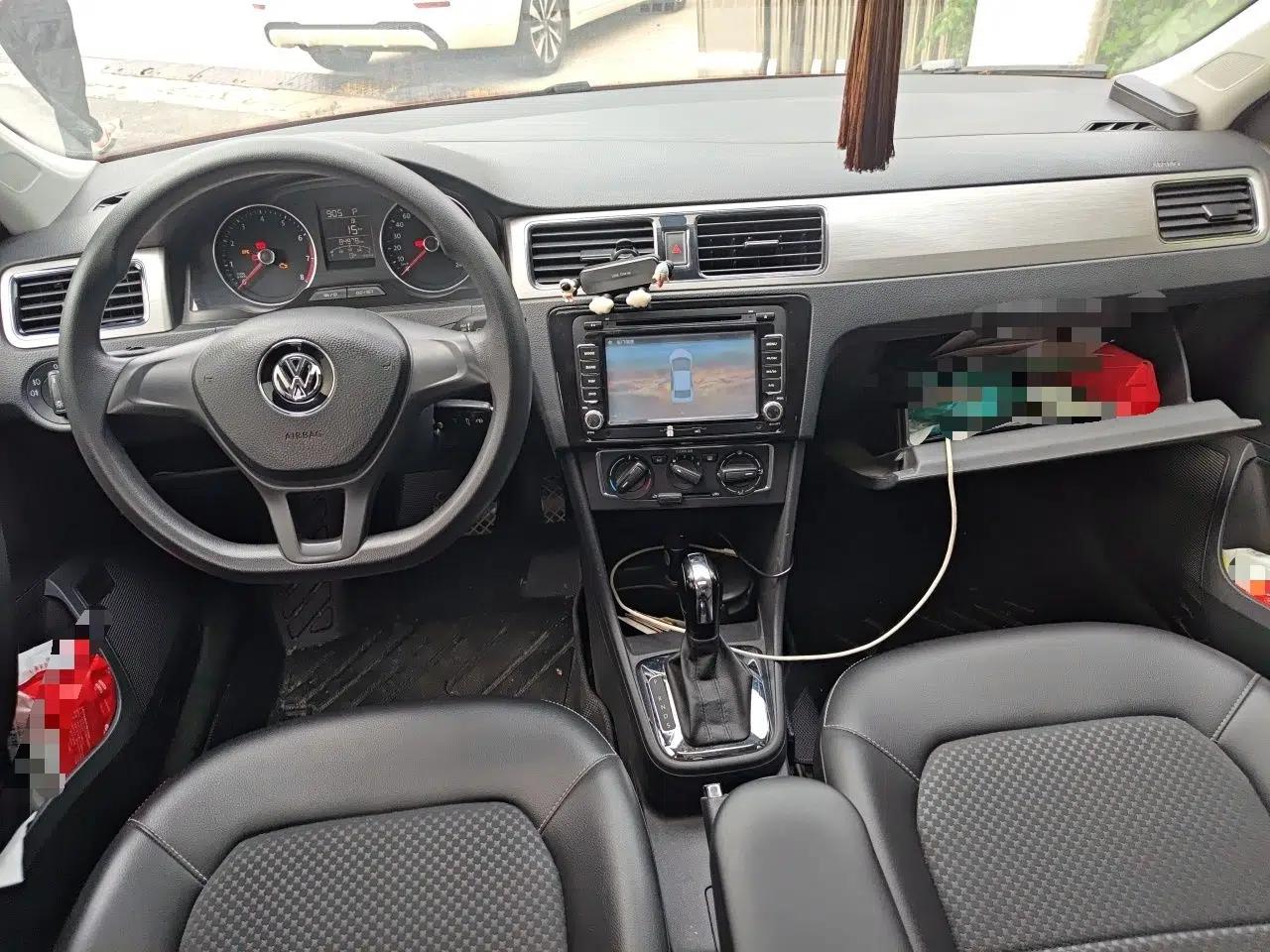 Volkswagen Santana 2015 Haval H6 1.6L Automatic Comfort Model — миниатюра 9