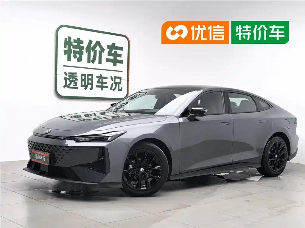 Changan UNI-V 2024 1.5T Premium Edition — миниатюра 1