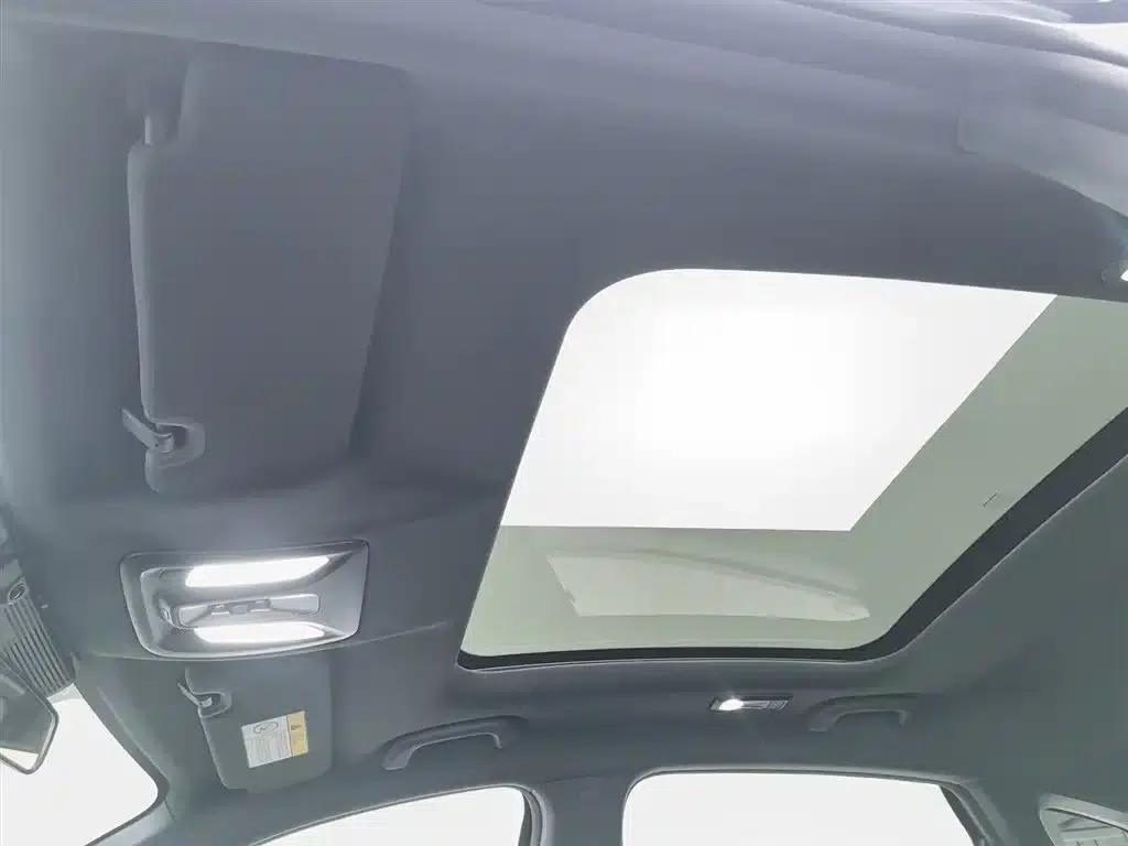 Changan UNI-V 2024 1.5T Premium Edition — миниатюра 14