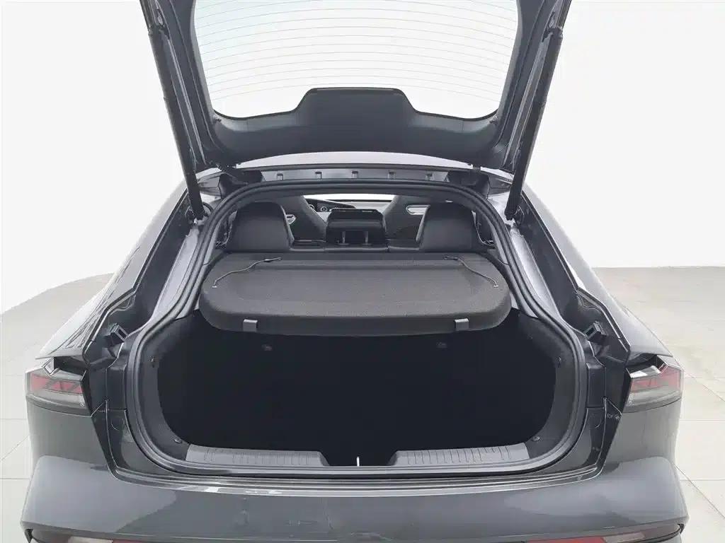 Changan UNI-V 2024 1.5T Premium Edition — миниатюра 16