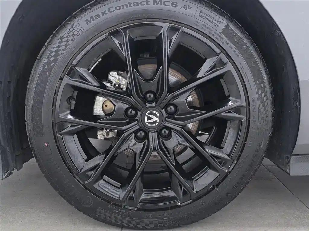 Changan UNI-V 2024 1.5T Premium Edition — миниатюра 17