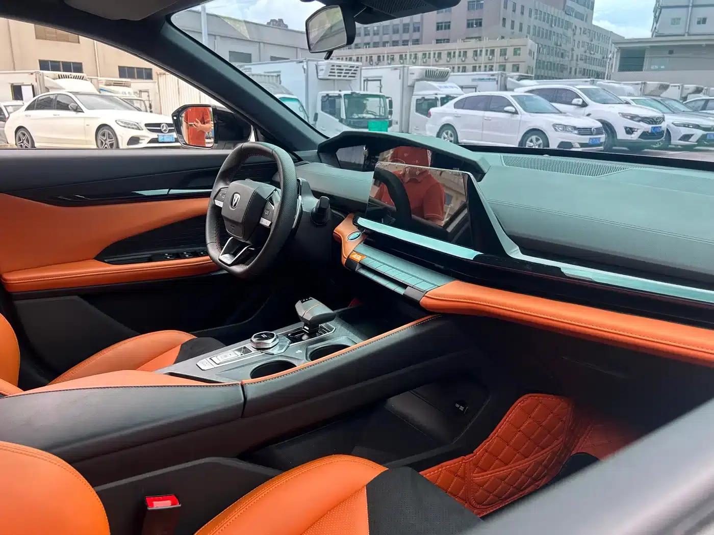 Changan UNI-V 2024 2.0T High-Performance Edition — миниатюра 14