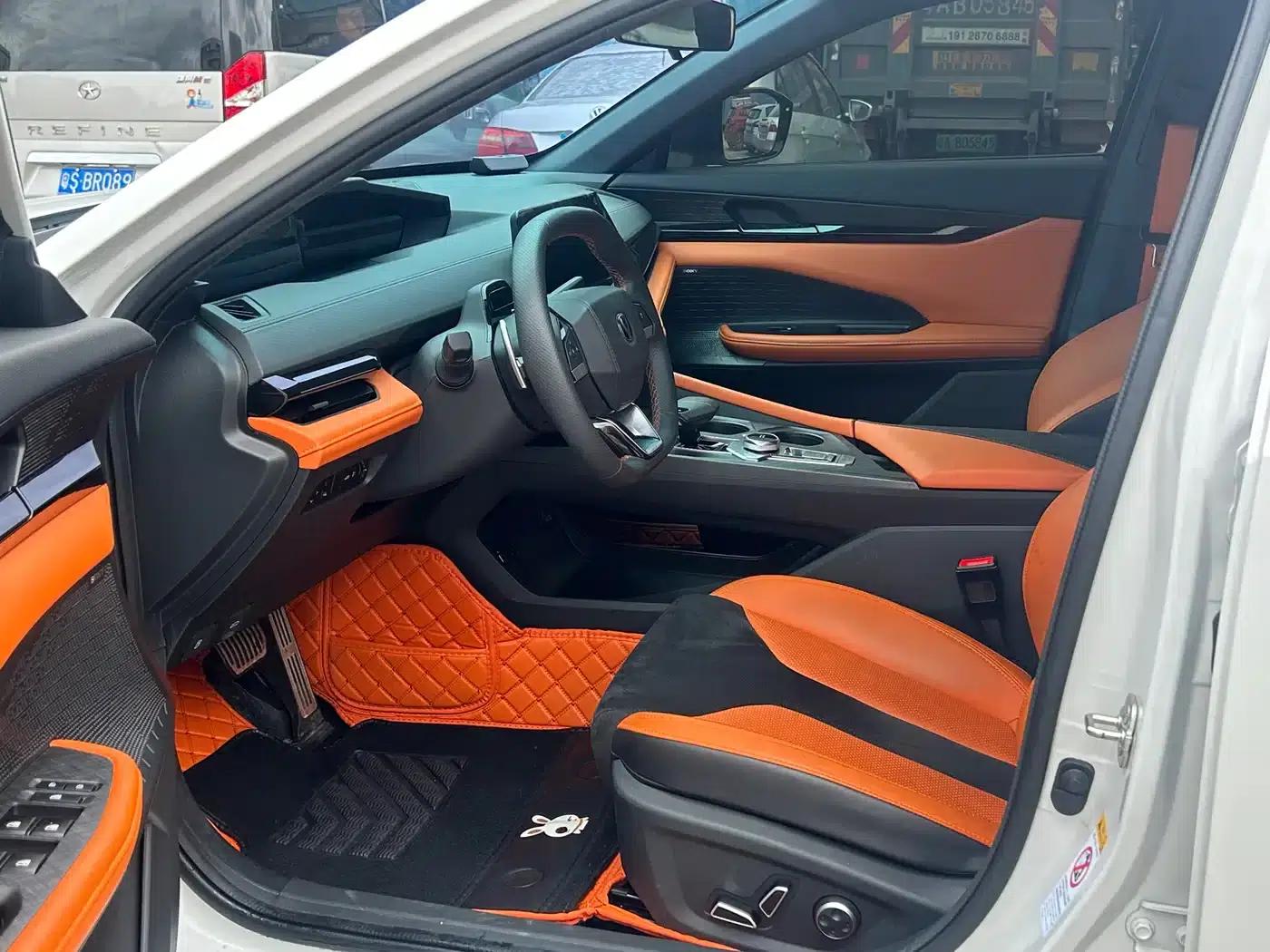 Changan UNI-V 2024 2.0T High-Performance Edition — миниатюра 4