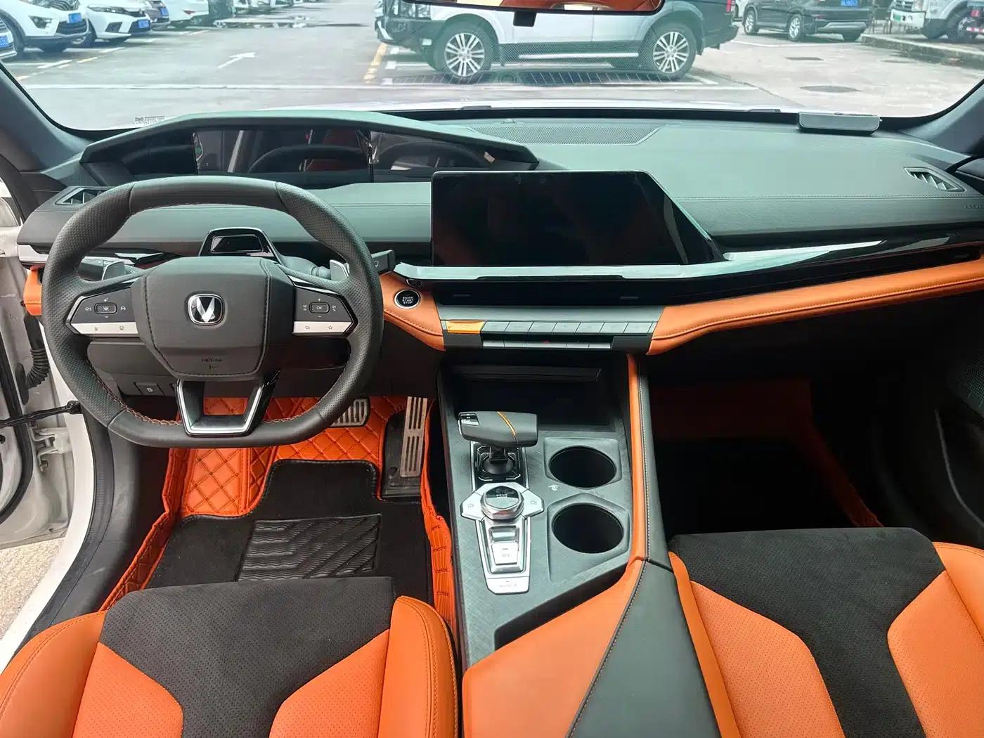 Changan UNI-V 2024 2.0T High-Performance Edition — миниатюра 6