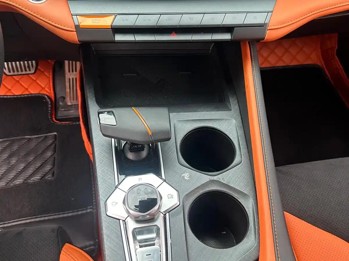 Changan UNI-V 2024 2.0T High-Performance Edition — миниатюра 9