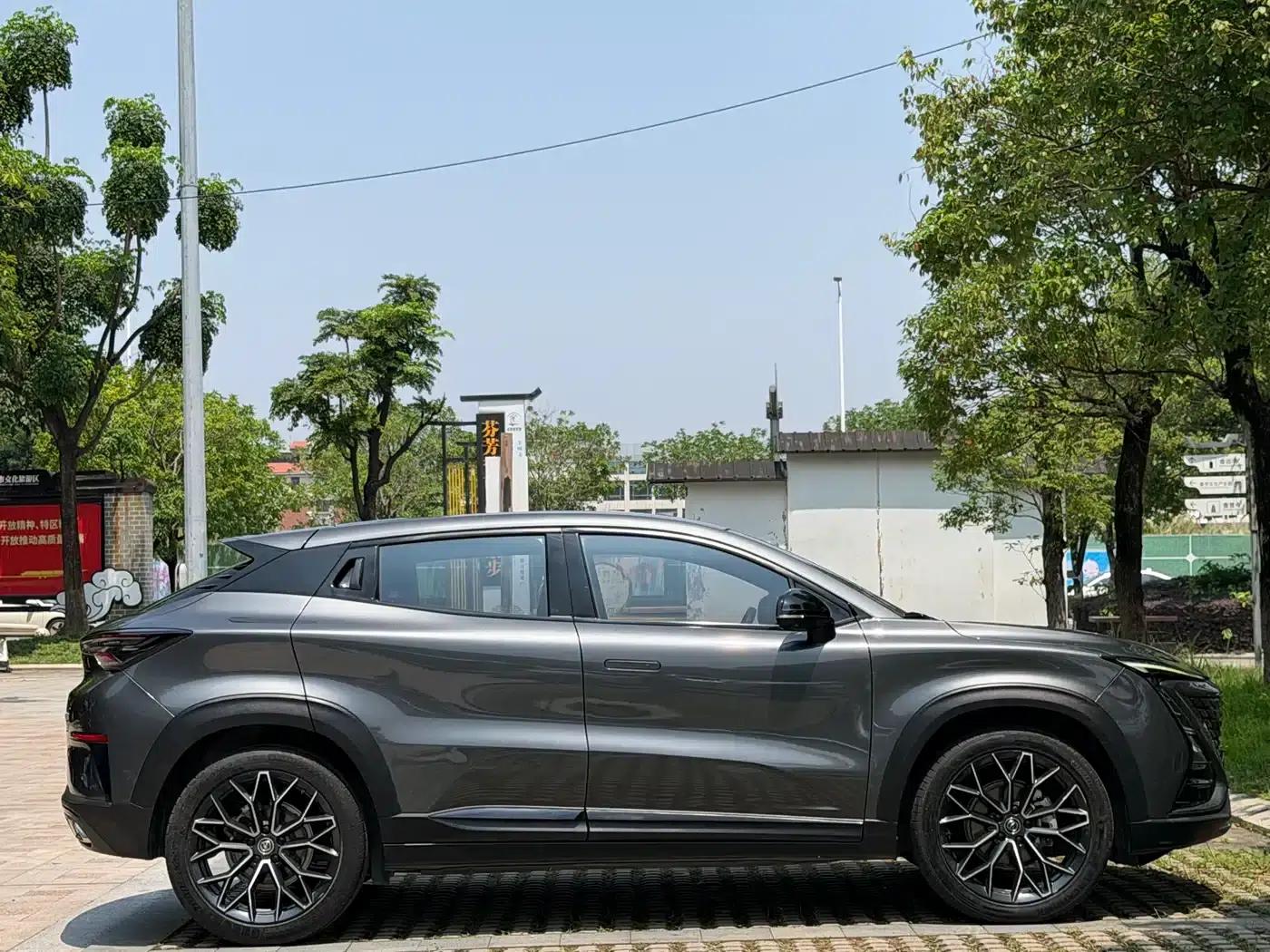 Changan UNI-T 2022 1.5T Premium Edition — миниатюра 12
