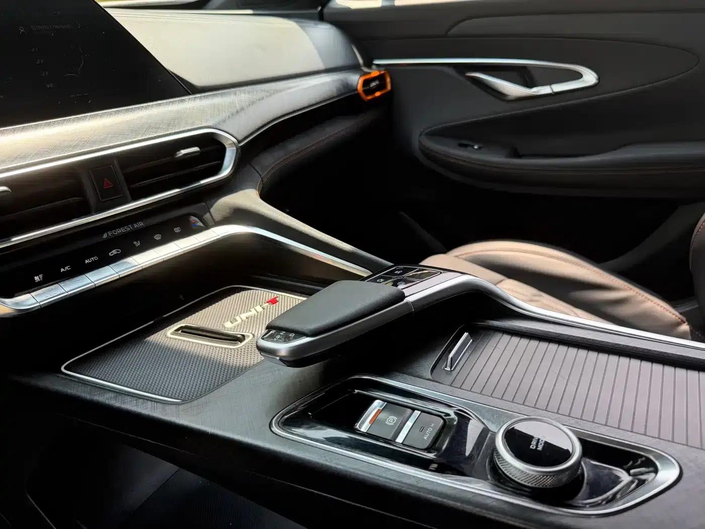 Changan UNI-T 2022 1.5T Premium Edition — миниатюра 13