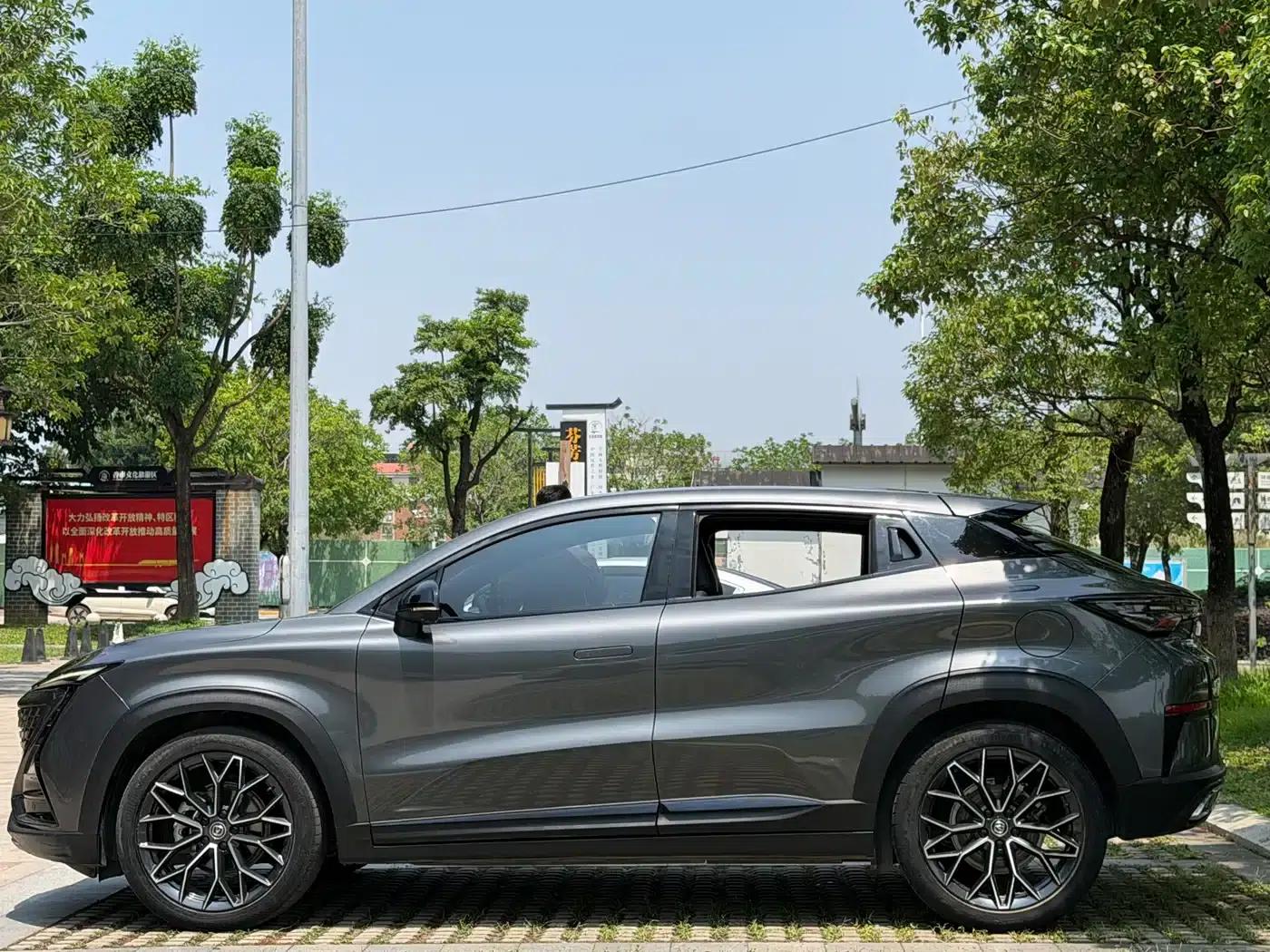 Changan UNI-T 2022 1.5T Premium Edition — миниатюра 4