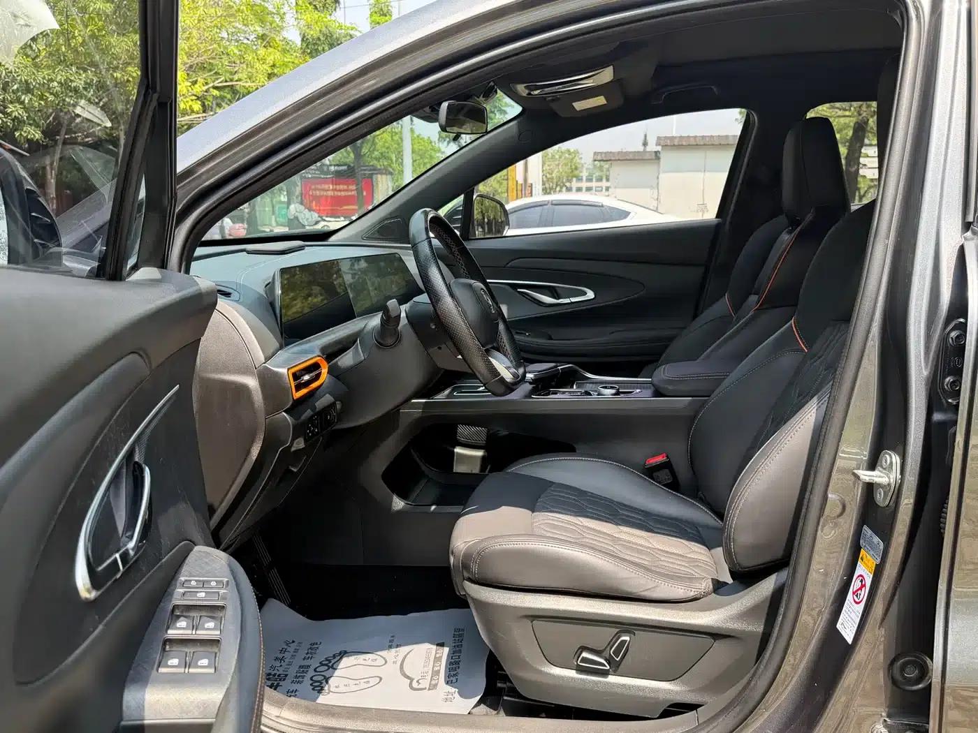 Changan UNI-T 2022 1.5T Premium Edition — миниатюра 5