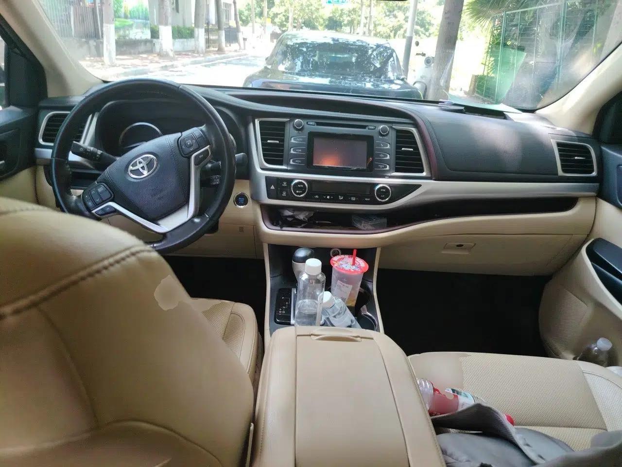 Toyota Highlander 2017 2.0T Four-Wheel Drive Luxury Edition 7 Seats — миниатюра 6