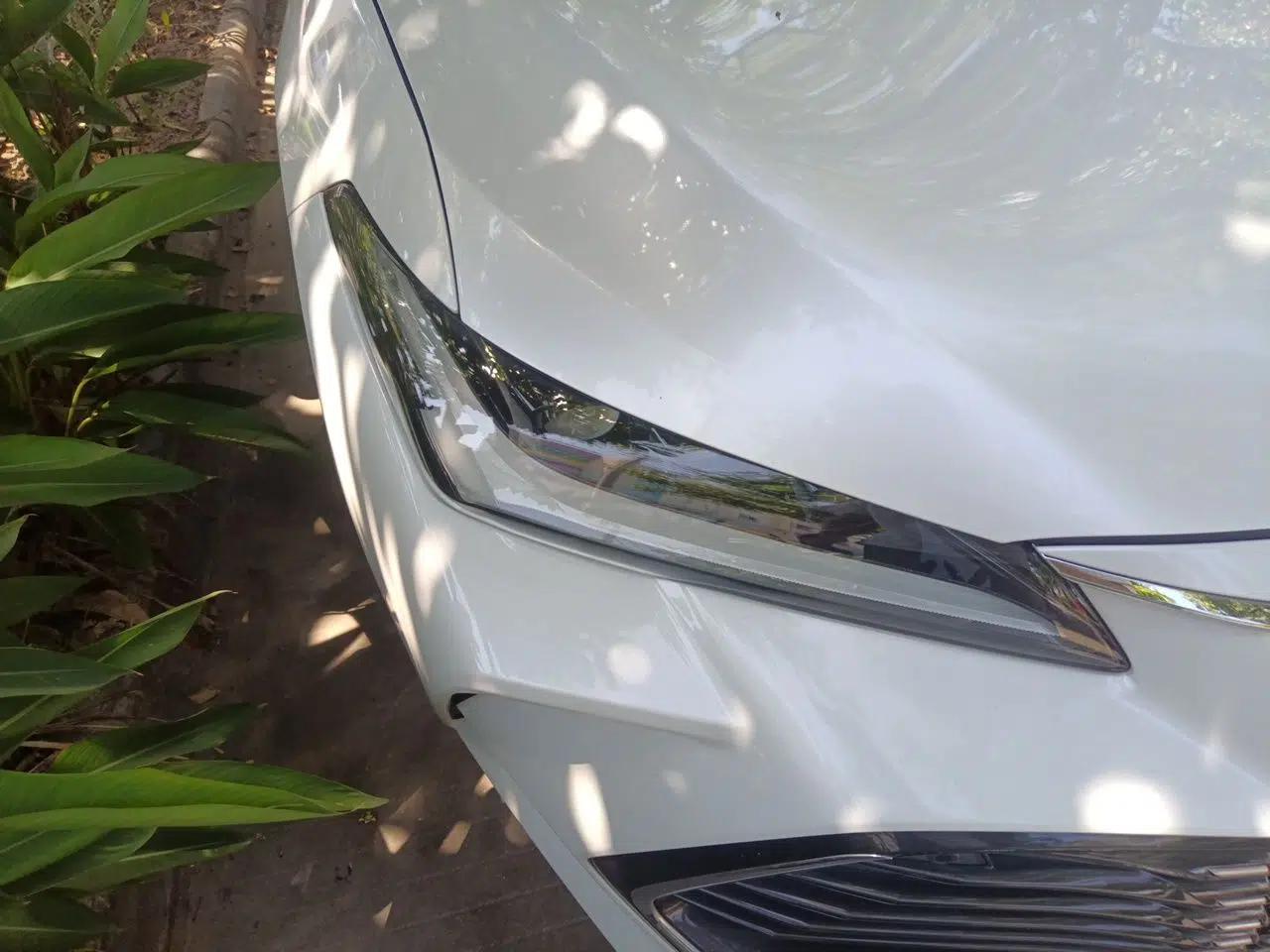 Toyota Avalon 2022 2.0L XLE Premium Edition — миниатюра 7