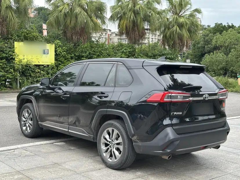 Toyota Wildlander 2023 2.0L CVT Two-Wheel Drive Leading Edition — миниатюра 4