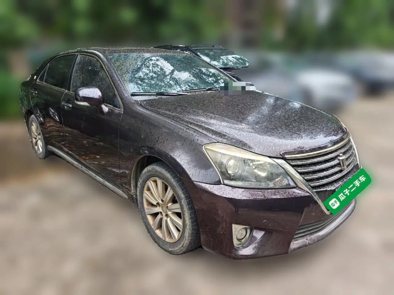 Toyota Crown 2012 2.5L Royal Leather Edition — миниатюра 3