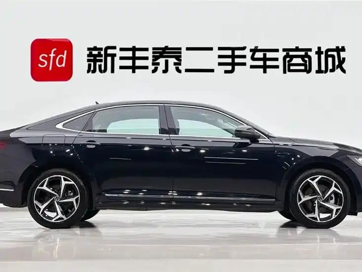 2024 Passat 330TSI Starry Sky Elite Edition — миниатюра 3