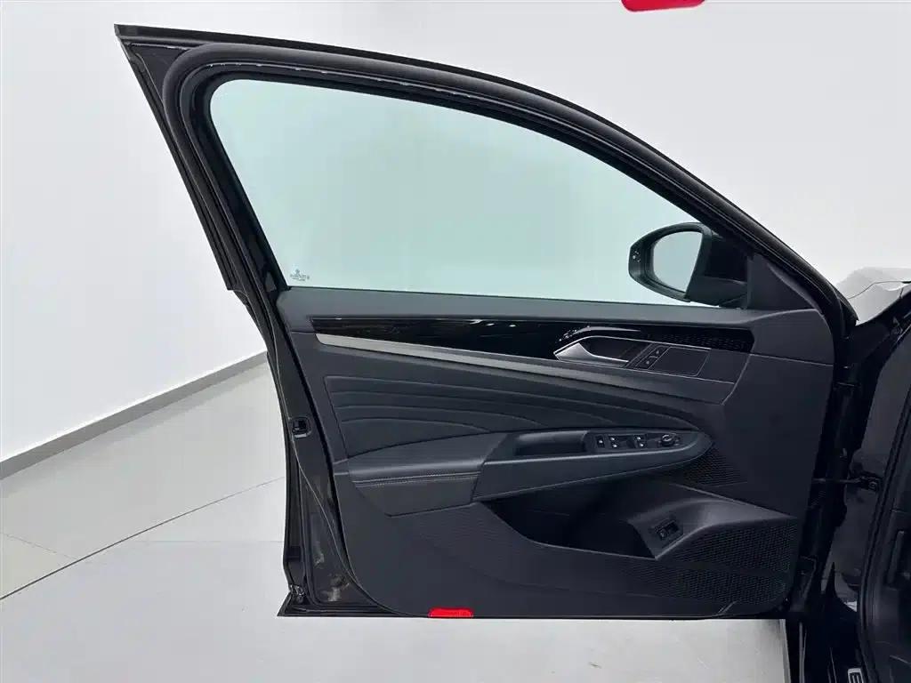 2024 Passat 330TSI Starry Sky Elite Edition — миниатюра 8