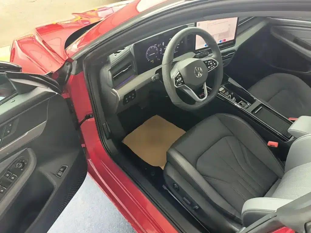 Lamando 2026 Model, Lamando L GTS 380TSI Lingfeng Millionth Anniversary Edition — миниатюра 16